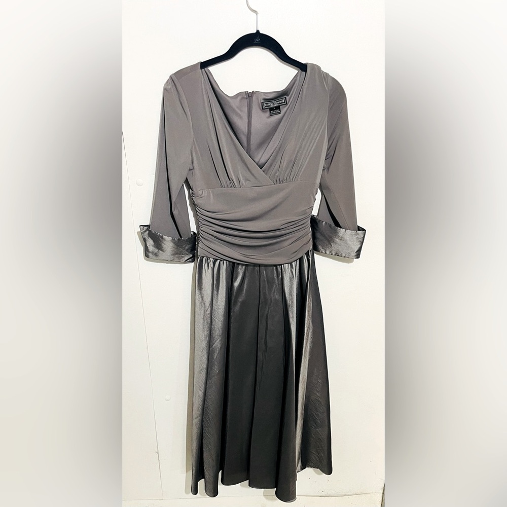 Jessica Howard formal evening dress Mother of the Bride Silver Grey size 4